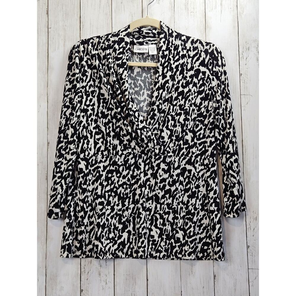 Chicos Blouse Size 1 Faux Wrap Animal Print 3/4 Sleeve USA Made Geometric